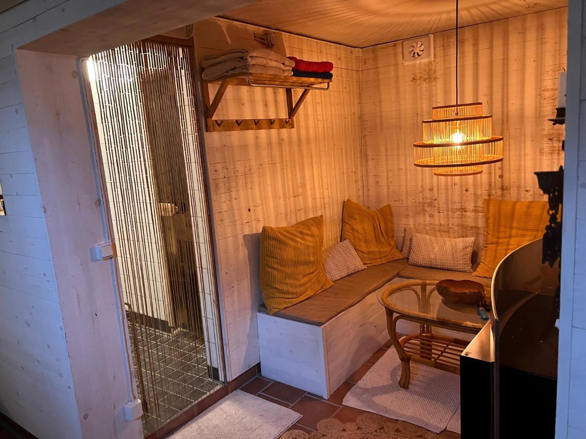 The Guest House. Gammelstaden Luaran gambar